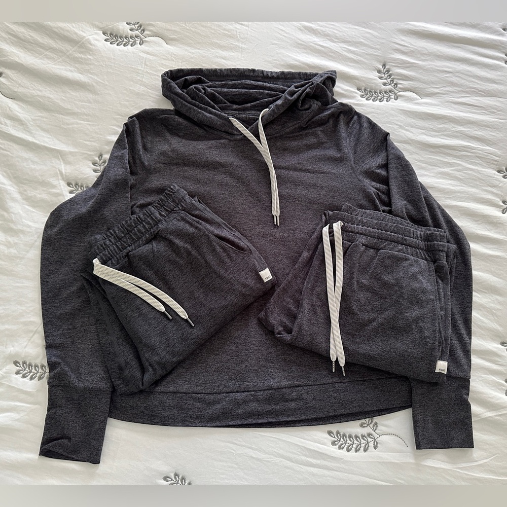 Vuori Halo Hoodie & Jogger Lot -medium and small